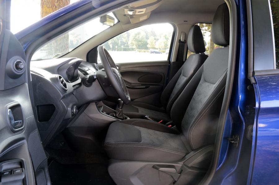 Интерьер Ford Ka + 2016 года  (EU) (фото 1 из 31)